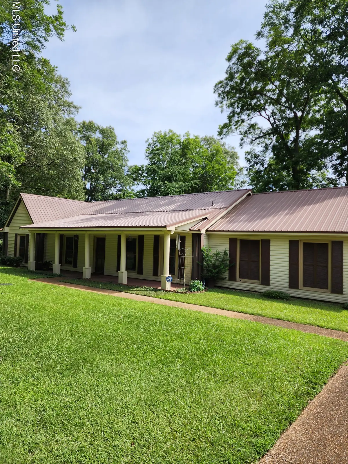 1446 Ridge Road, Yazoo City, MS 39194 - Image #1