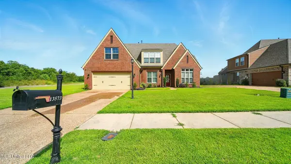 13573 Lapstone Loop, Olive Branch, MS 38654