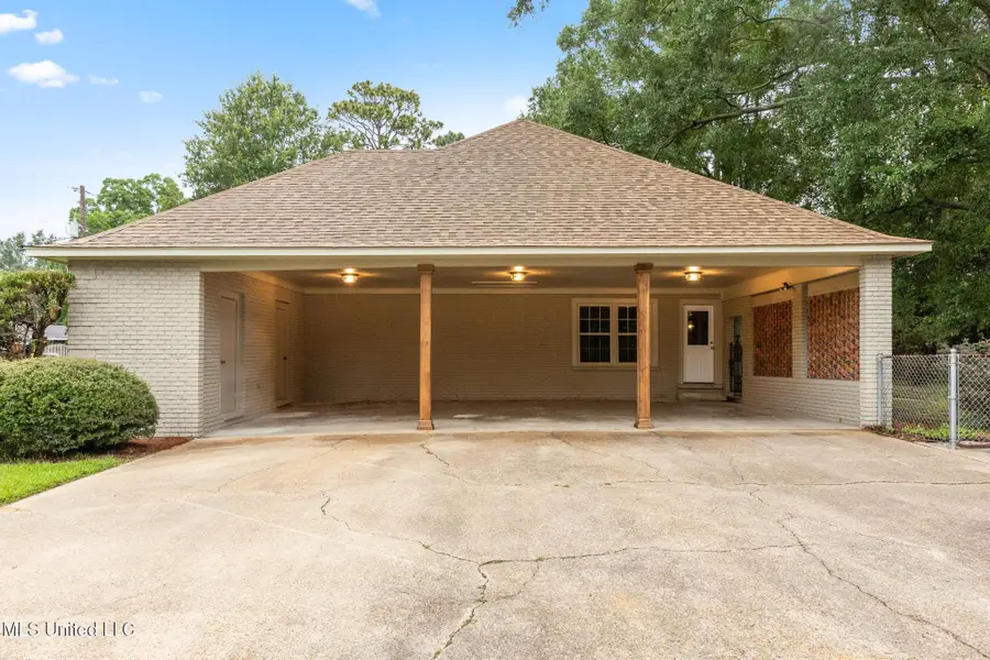 1304 Estelle Street, Hattiesburg, MS 39402 - Image #2