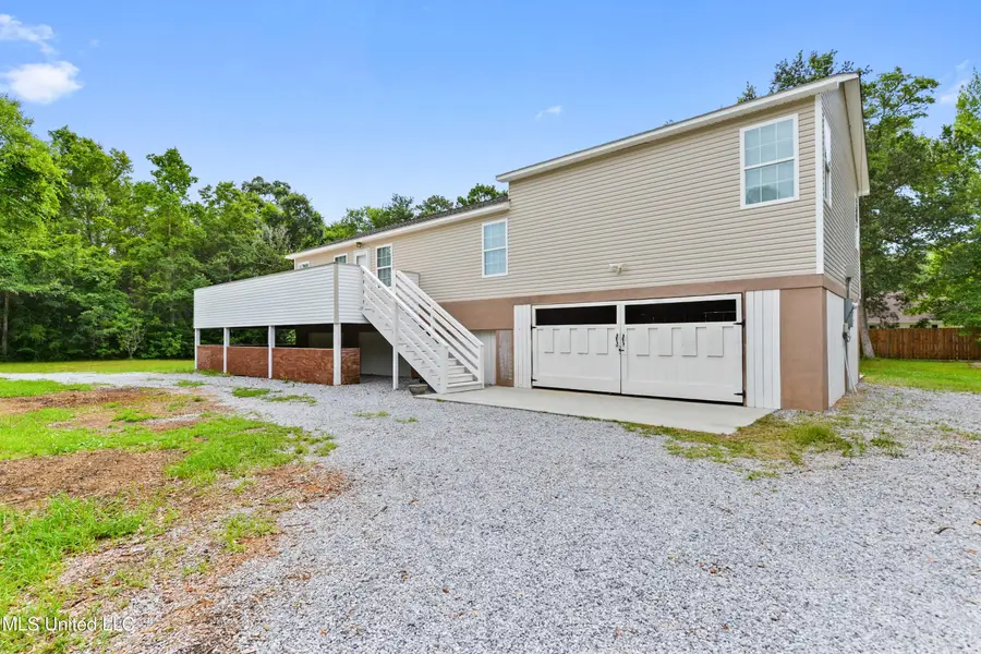 1516 Cook Street, Ocean Springs, MS 39564 - Image #2