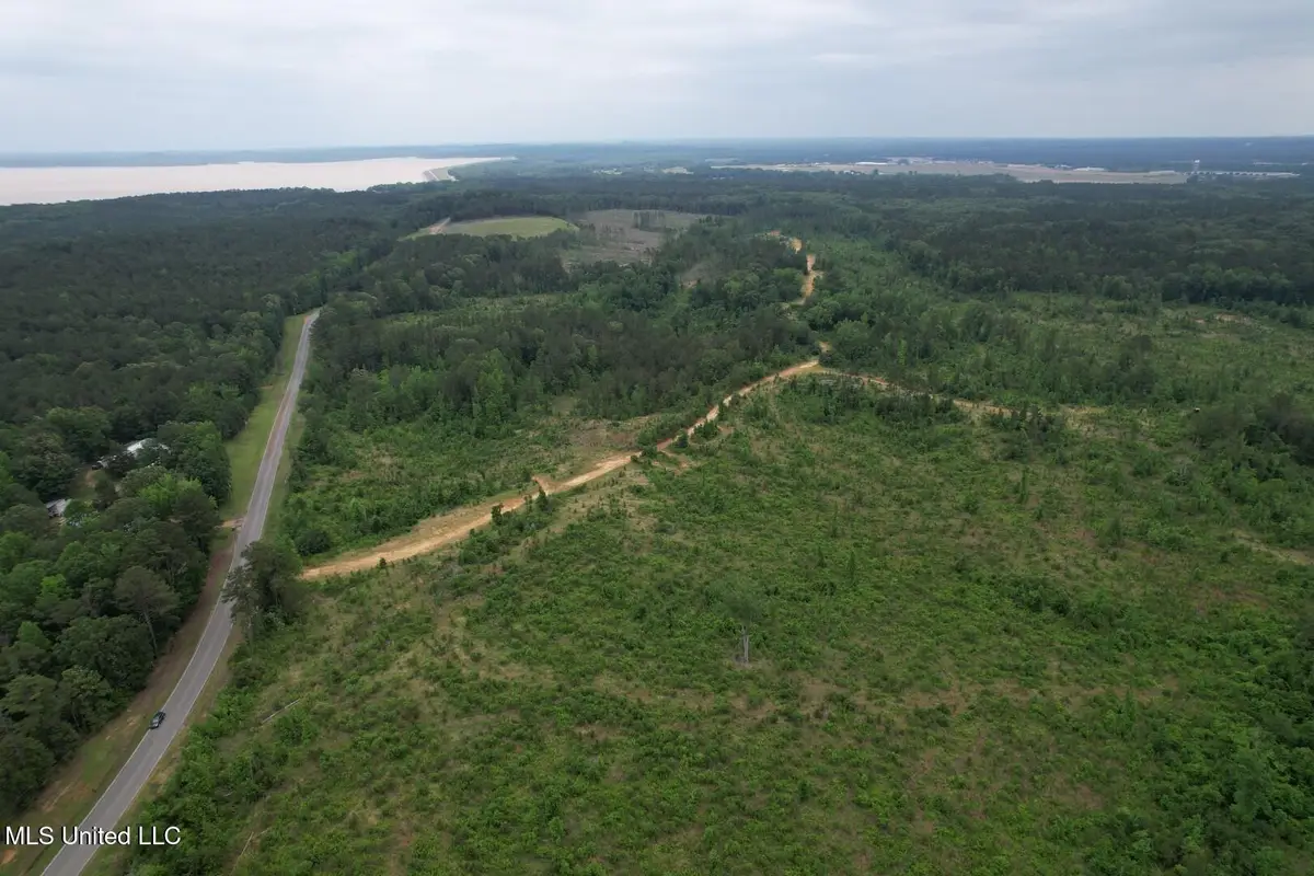 Off Highway 333, Grenada, MS 38901 - Image #1