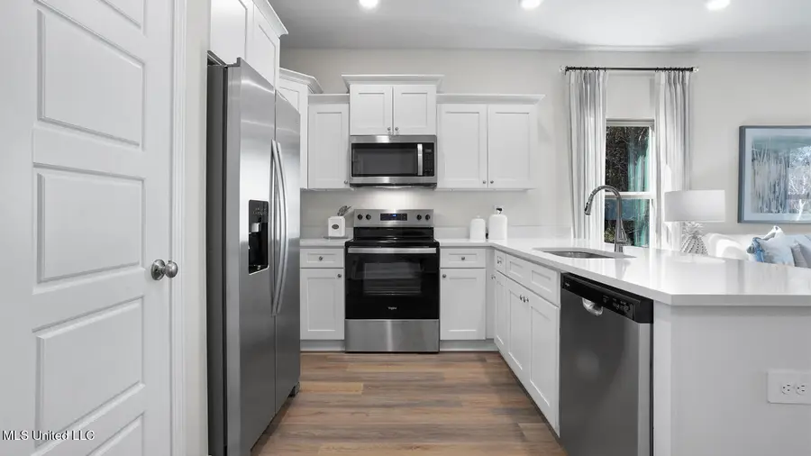 103 Harper Grove Circle, Ocean Springs, MS 39564 - Image #2