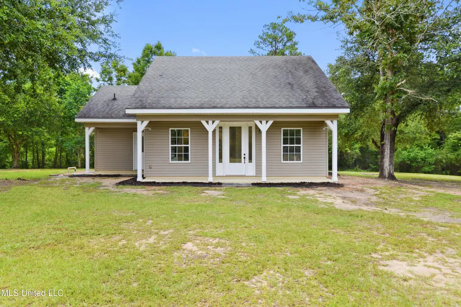 8228 Henley Road, Pass Christian, MS 39571 - Image #2