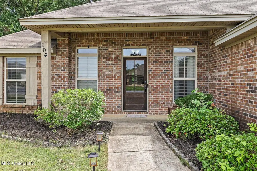 104 Greenfield Ridge Drive, Brandon, MS 39042 - Image #3