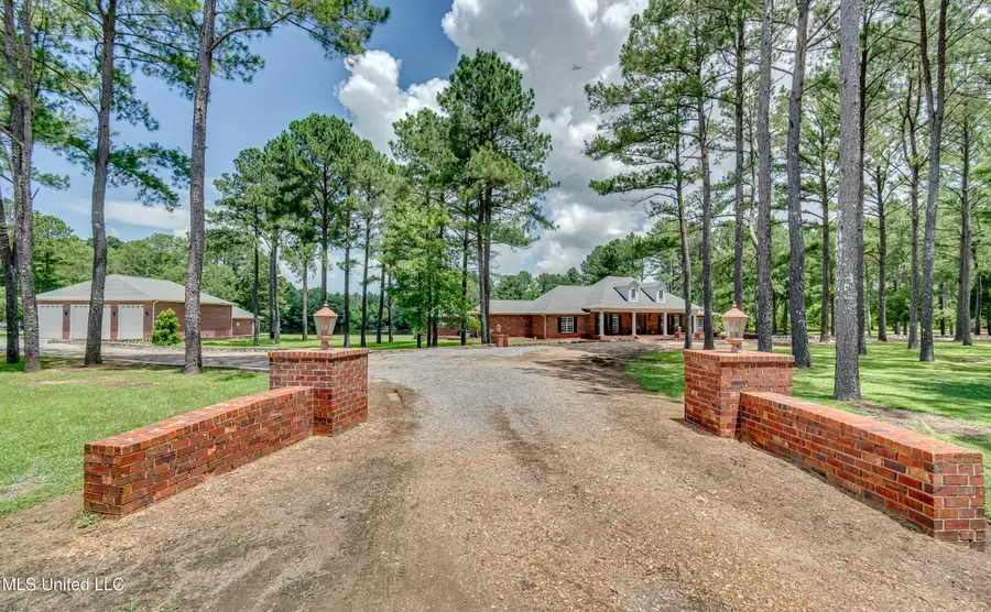 123 Lakeshire Cove, Canton, MS 39046 - Image #3