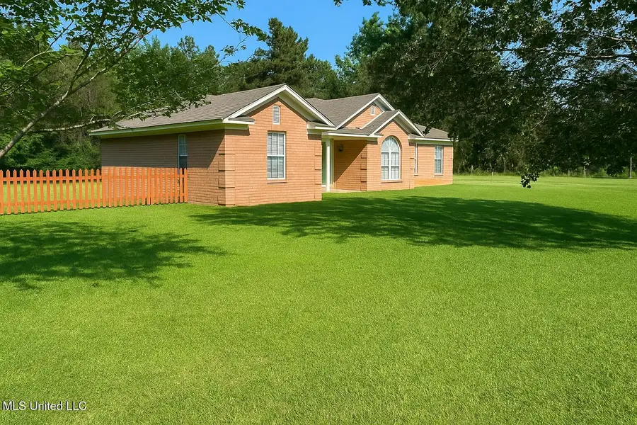 70 Yarbrough Loop, Holly Springs, MS 38635 - Image #3