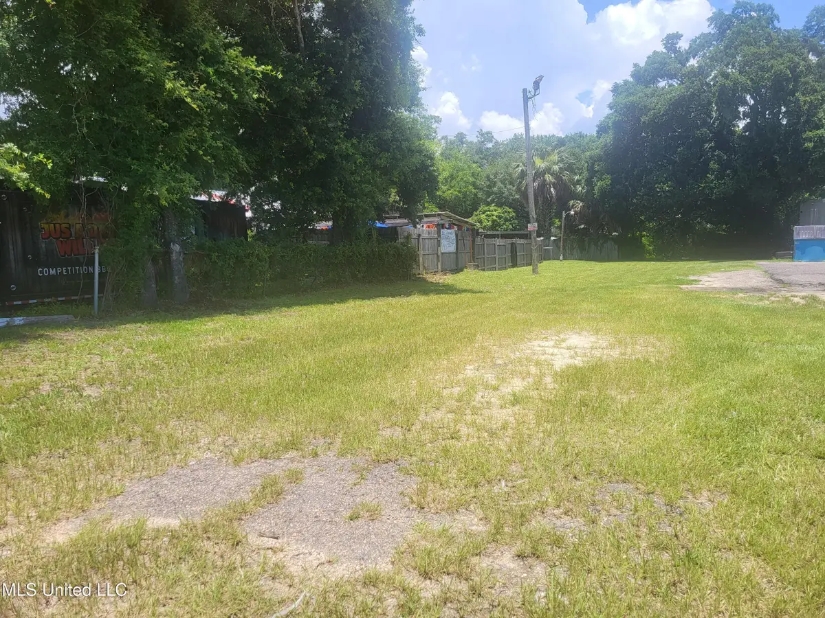 1210 E Railroad Street, Gulfport, MS 39501 - Image #1