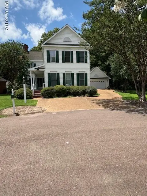 11 Oak Knoll Drive, Clarksdale, MS 38614