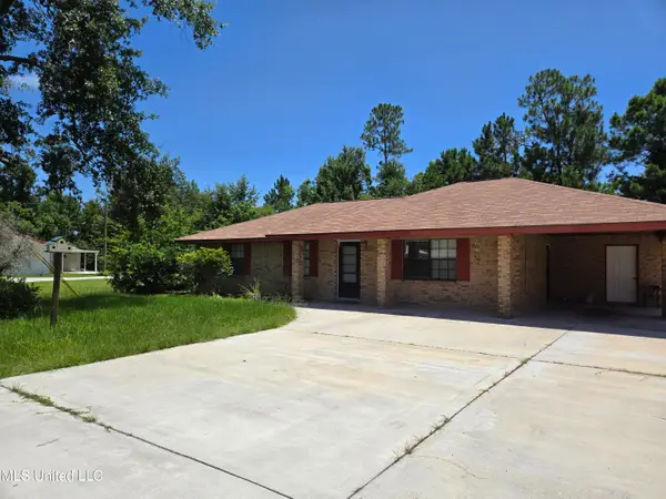 530 Easterbrook Street, Bay Saint Louis, MS 39520