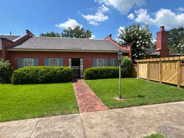 211 E Claiborne Avenue, Greenwood, MS 38930