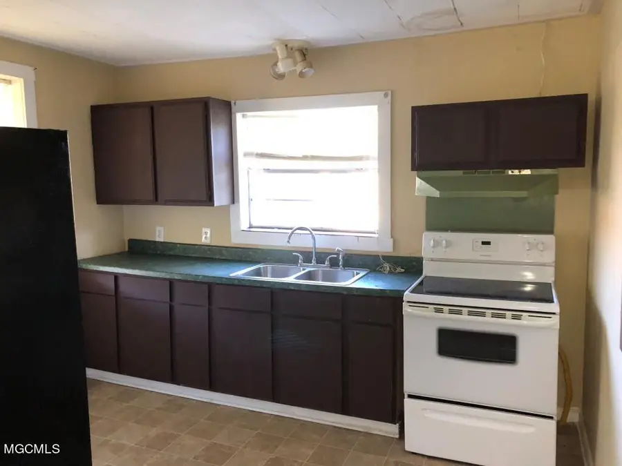 1412 Jo Ellen Circle, Gulfport, MS 39501 - #3