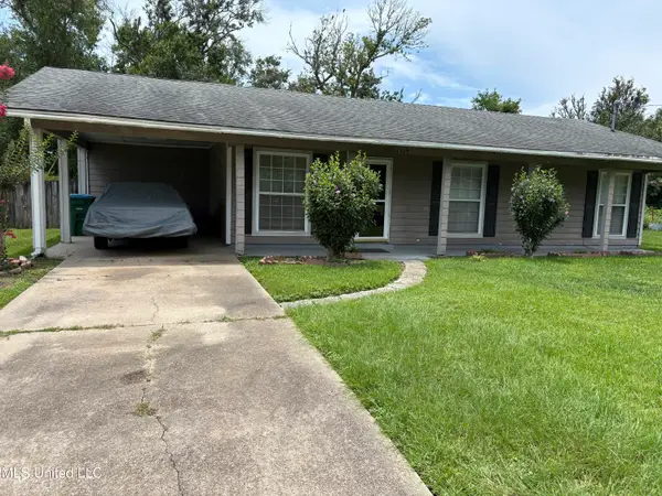 1717 Cherokee Street, Pascagoula, MS 39581