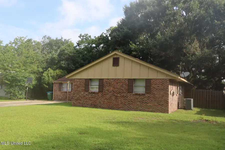 2807 Pinewood Avenue, Pascagoula, MS 39567 - Image #3