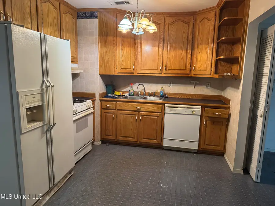 218 Dogwood Drive, Biloxi, MS 39531 - Image #2