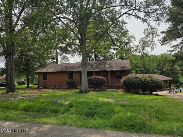 329 Arapaho Lane, Madison, MS 39110