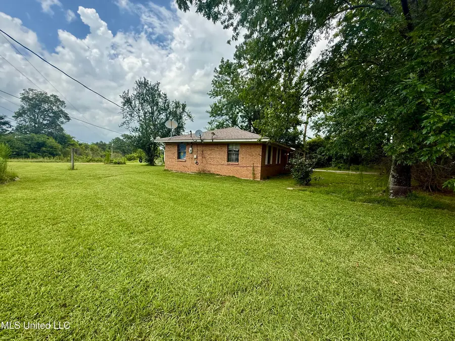 948 Horseshoe Road, Mount Olive, MS 39119 - Image #3