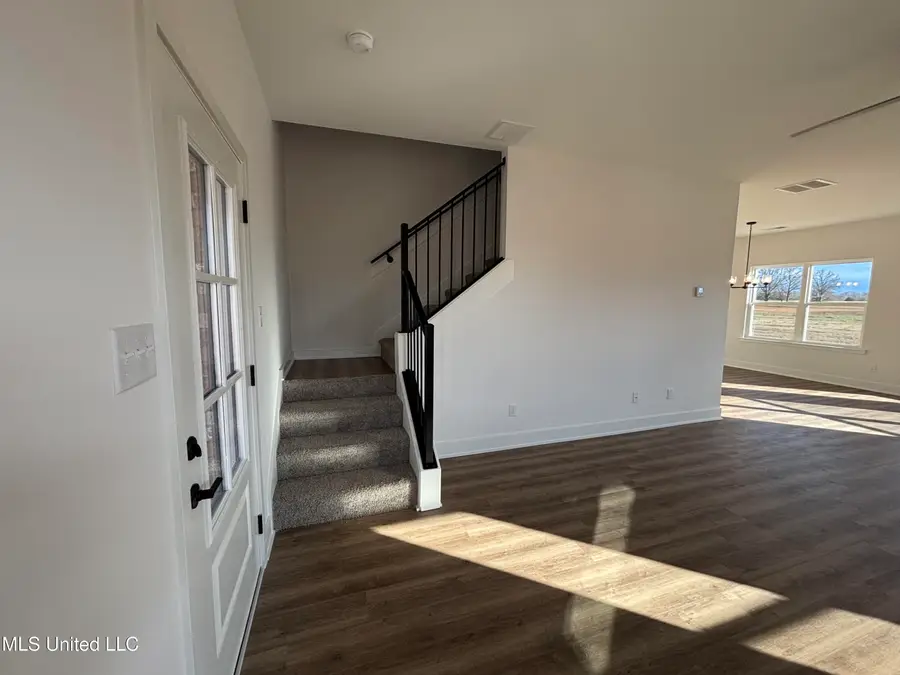 107 Red Bird Cove, Senatobia, MS 38668 - Image #3