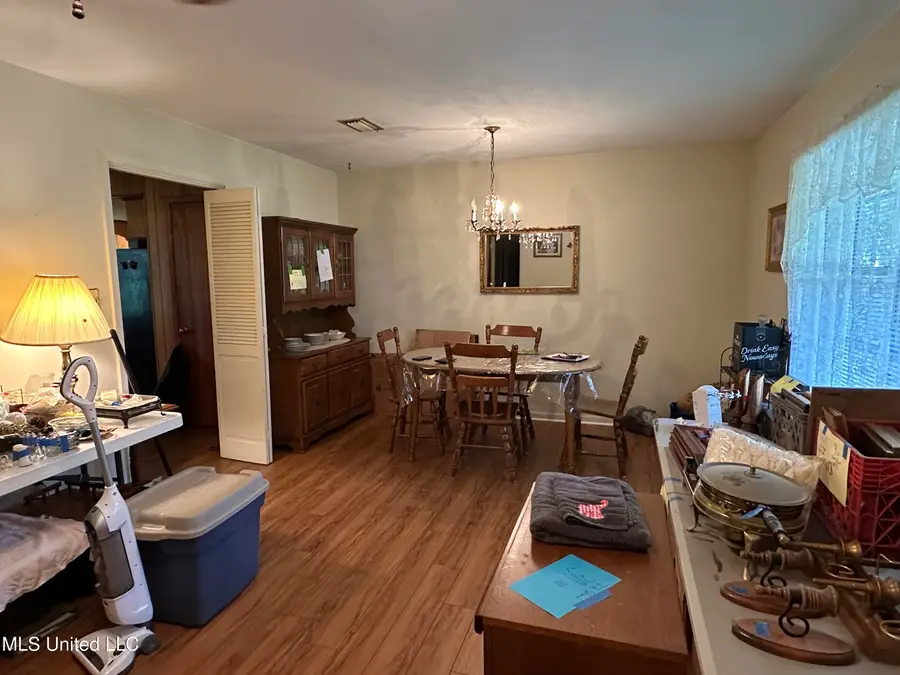 32 Cherokee Road, Hattiesburg, MS 39402 - Image #2