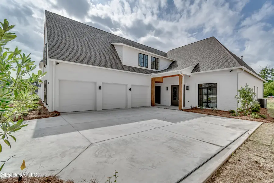 466 Whittington Circle, Madison, MS 39110 - Image #2