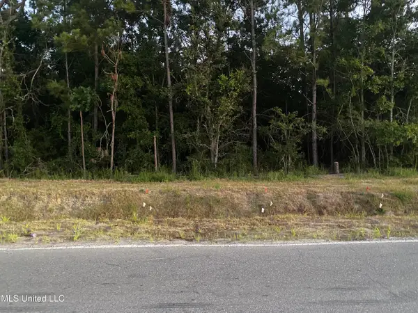 E E North St, Pass Christian, MS 39571