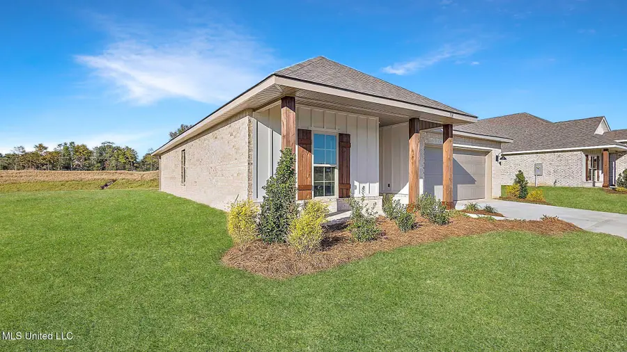 714 Honeysuckle Loop, Canton, MS 39046 - Image #2