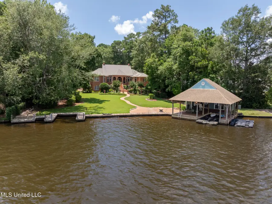 213 W Canebrake Boulevard, Hattiesburg, MS 39402 - Image #2