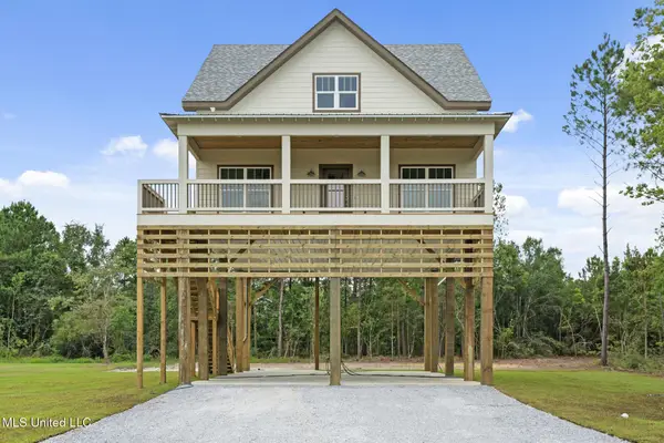 113 Blakemore Street, Bay Saint Louis, MS 39520