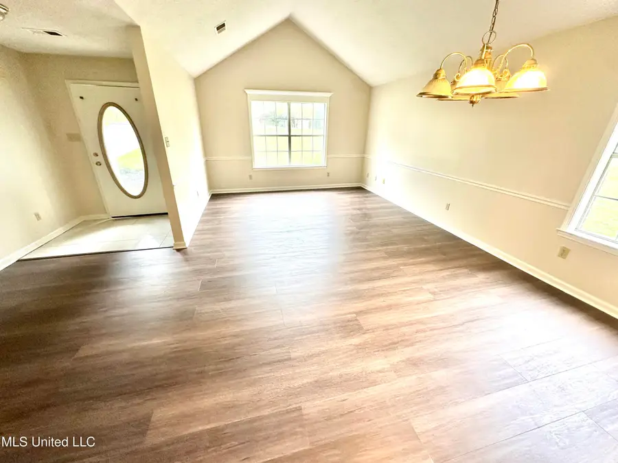 4292 E Starlanding Road, Nesbit, MS 38651 - Image #2