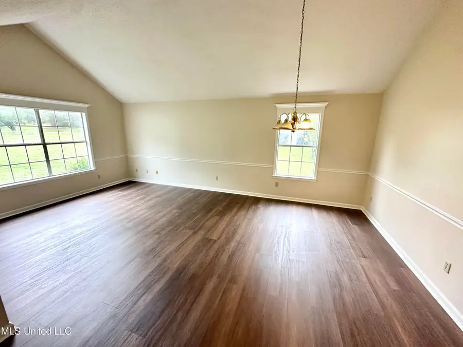 4292 E Starlanding Road, Nesbit, MS 38651 - Image #3