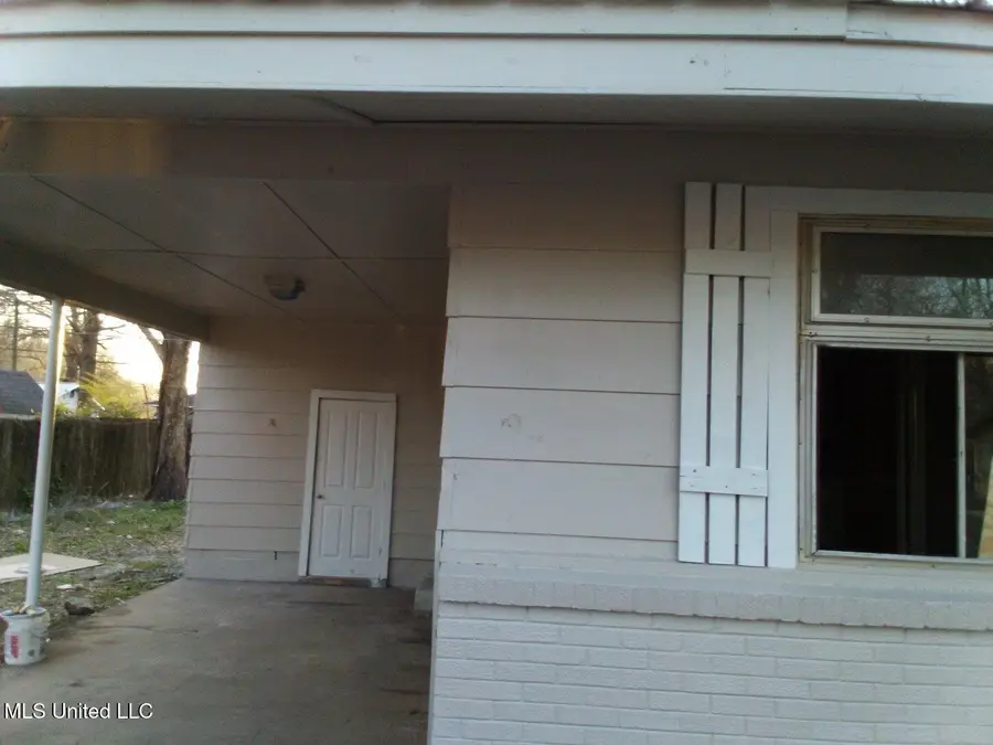 203 Fisher Street, Batesville, MS 38606 - Image #3