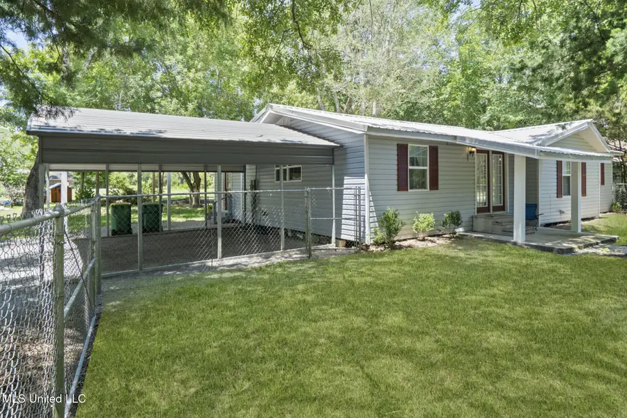 529 Pear Street, Ocean Springs, MS 39564 - Image #2