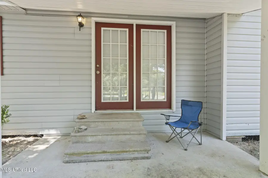 529 Pear Street, Ocean Springs, MS 39564 - Image #3