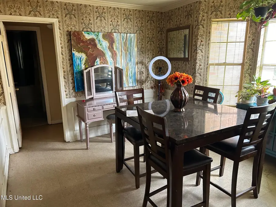 1401-1402 Jamestown Way, Jackson, MS 39211 - Image #2