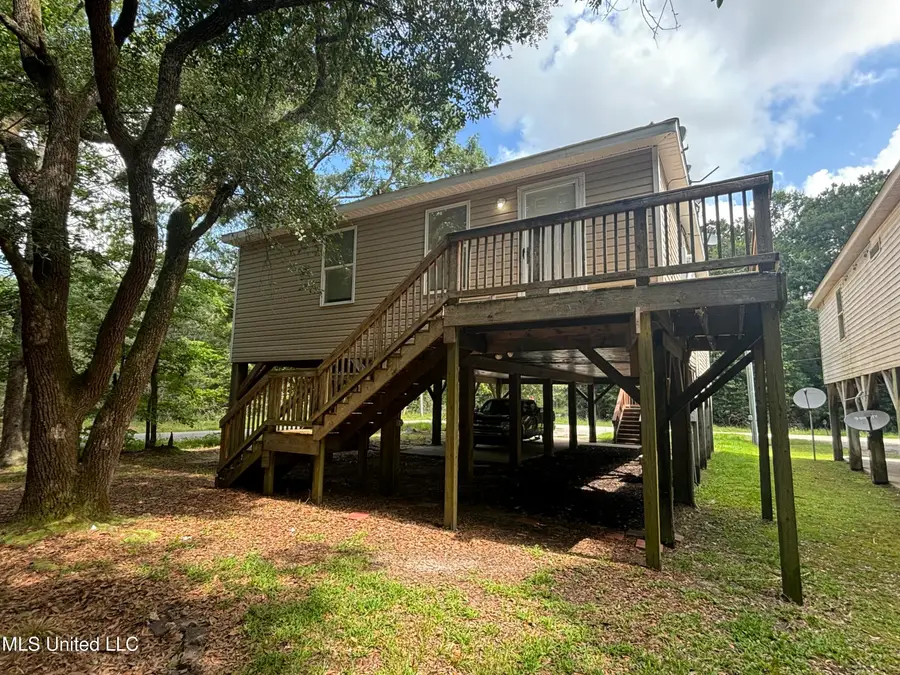 6275 W Itawamba Street, Bay Saint Louis, MS 39520 - #3