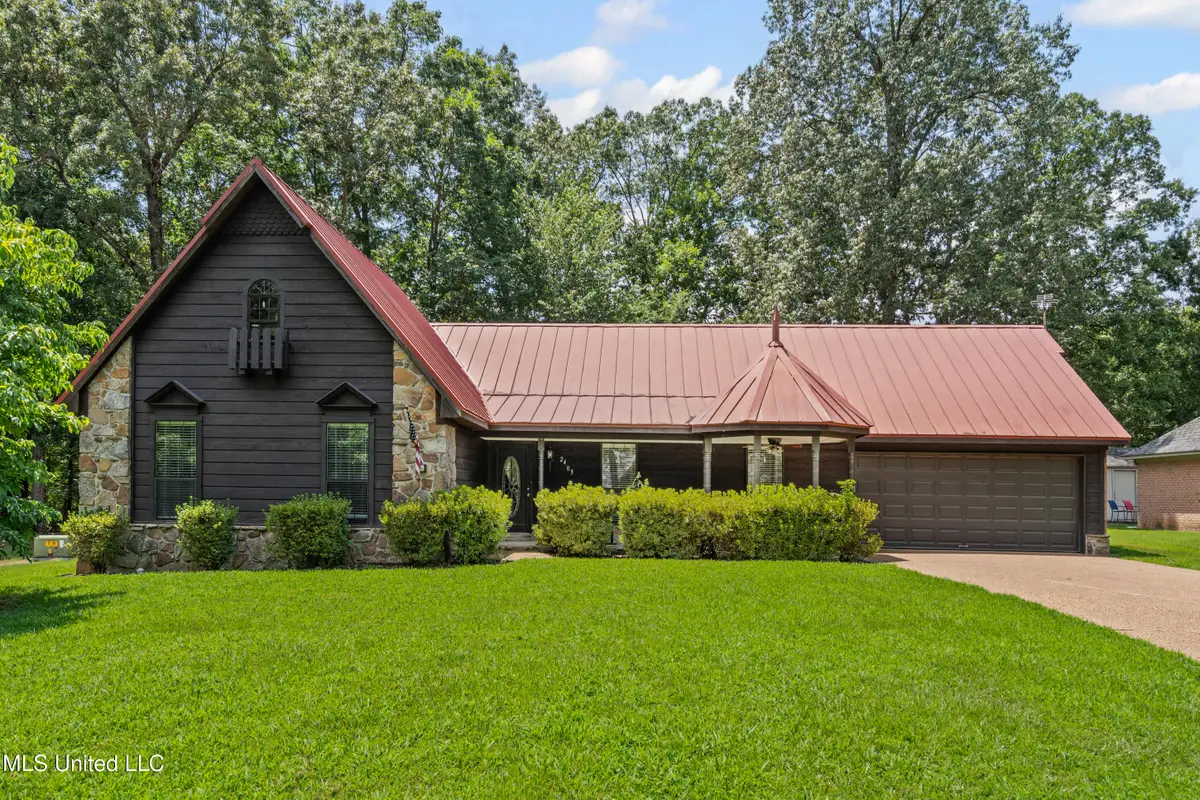 2403 Geneva Drive, Nesbit, MS 38651 - Image #1