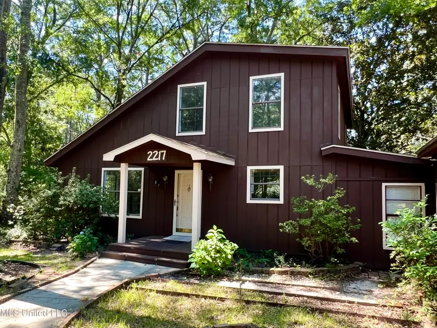 2217 Bayou View Circle, Gautier, MS 39553 - Image #3