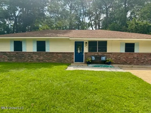 6513 Lancaster Boulevard, Ocean Springs, MS 39564