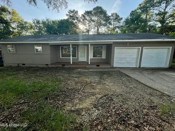 1922 Shamrock Drive, Jackson, MS 39204