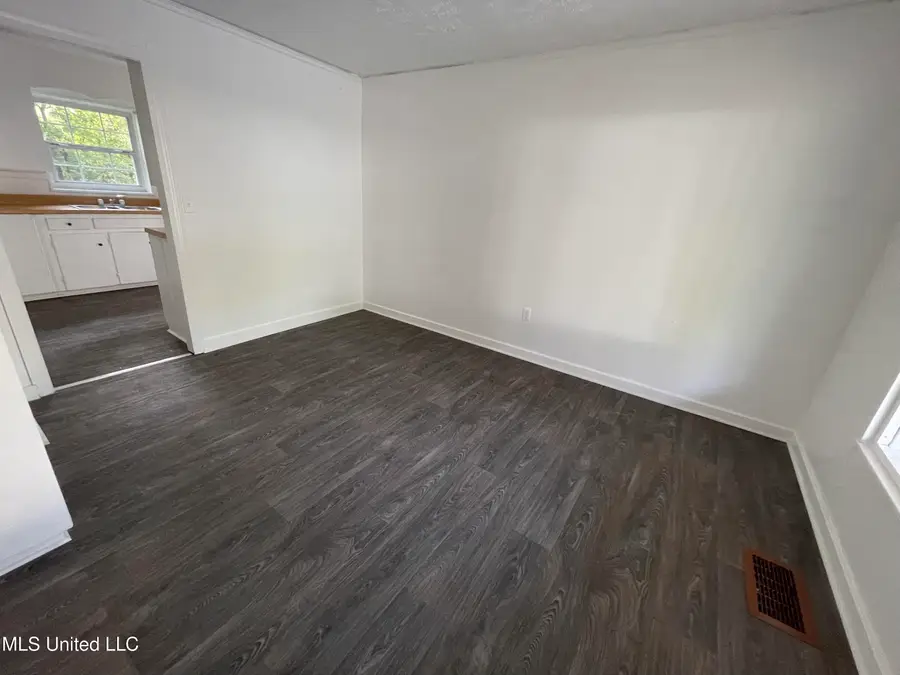 1922 Shamrock Drive, Jackson, MS 39204 - Image #2