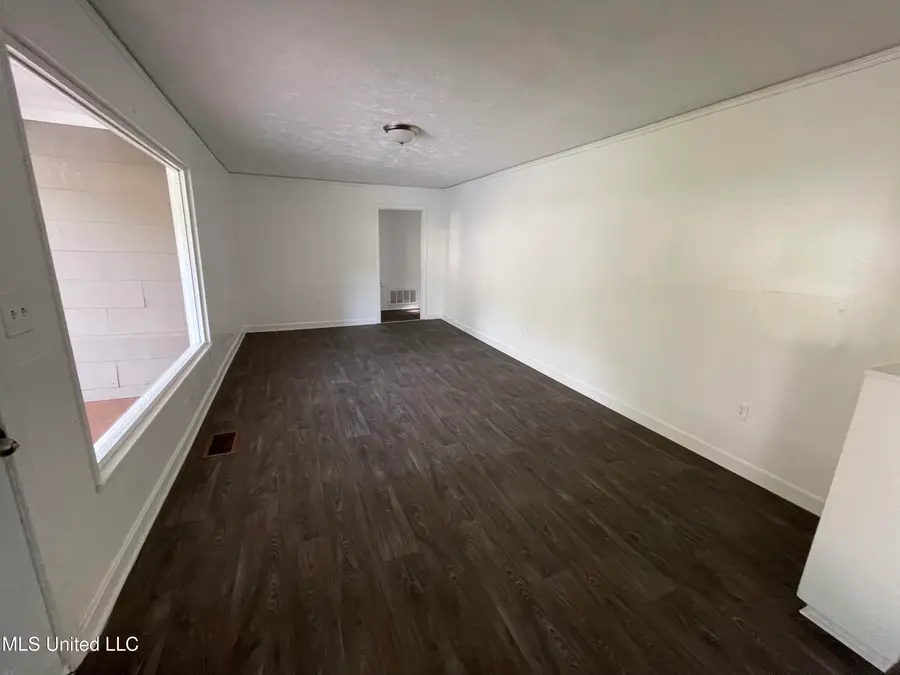 1922 Shamrock Drive, Jackson, MS 39204 - Image #3