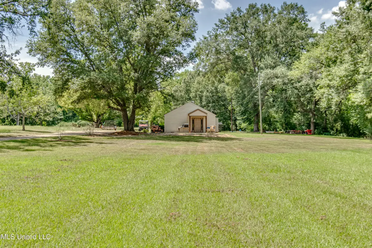 5925 Scotland Road, Bentonia, MS 39040 - Image #1