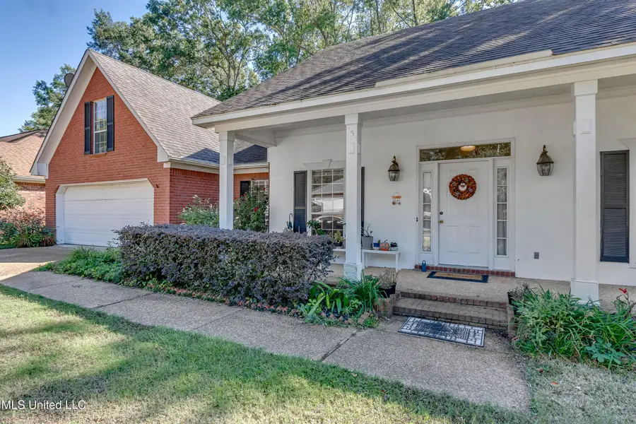 434 Autumn Creek Drive, Ridgeland, MS 39157 - Image #2