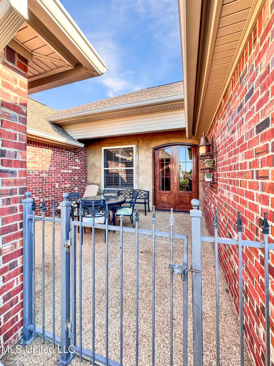 126 Asbury Square, Pearl, MS 39208 - Image #2