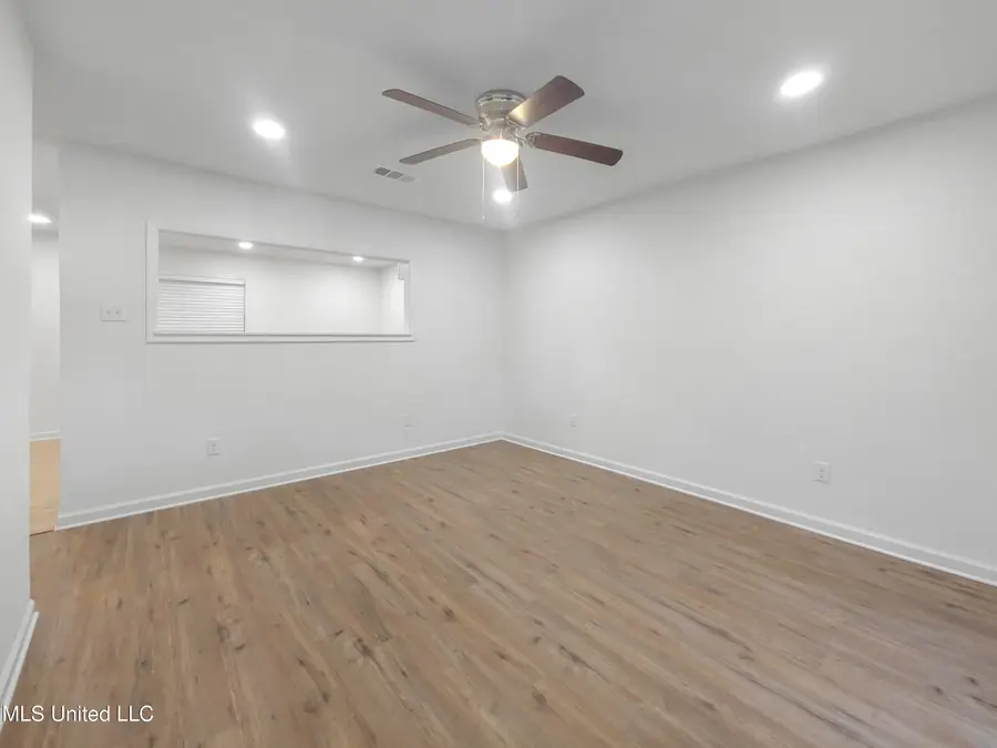 4100 Karen Street, Moss Point, MS 39563 - Image #3