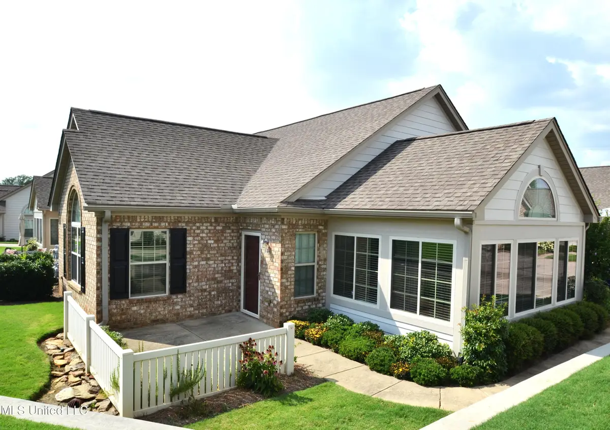 8710 Parkview Oaks Circle, Olive Branch, MS 38654 - Image #1