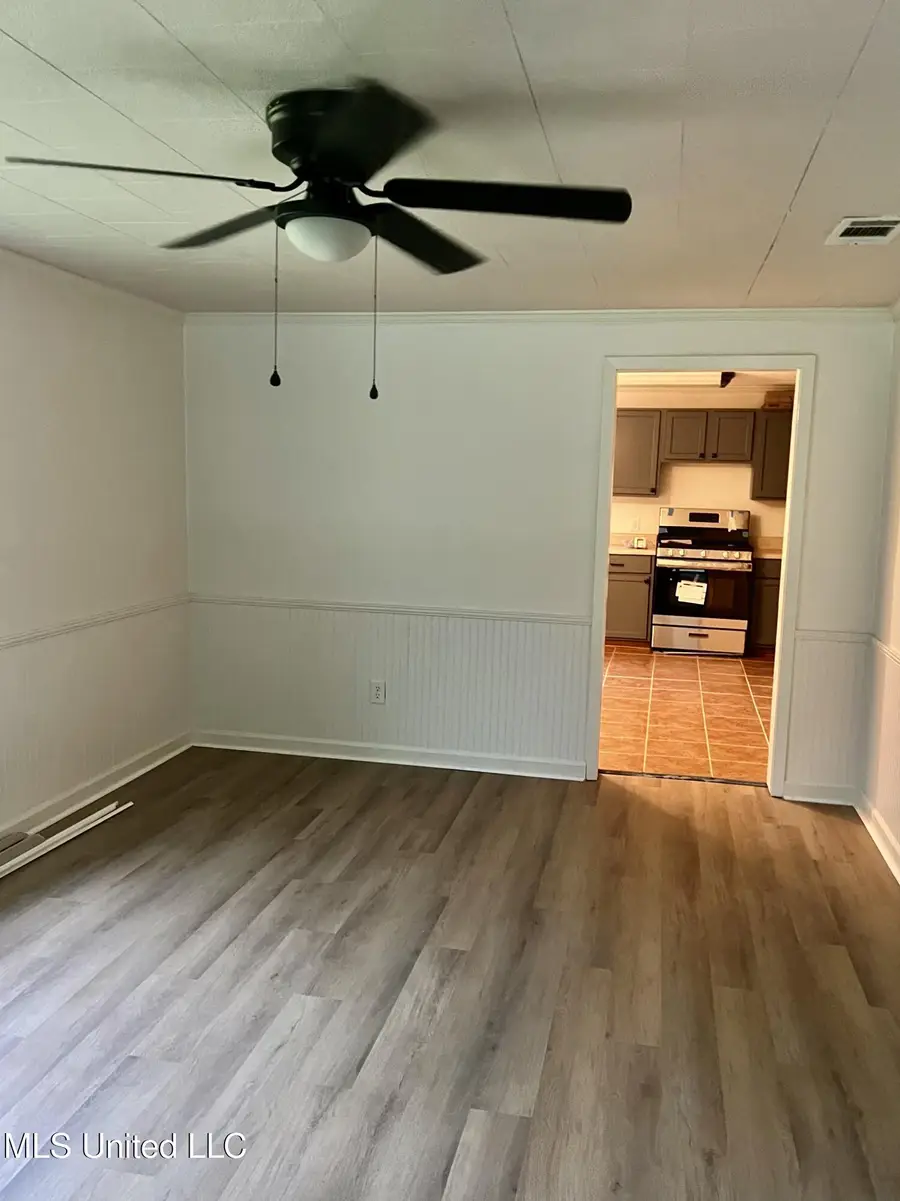 1406 Polk Avenue, Pascagoula, MS 39567 - Image #2