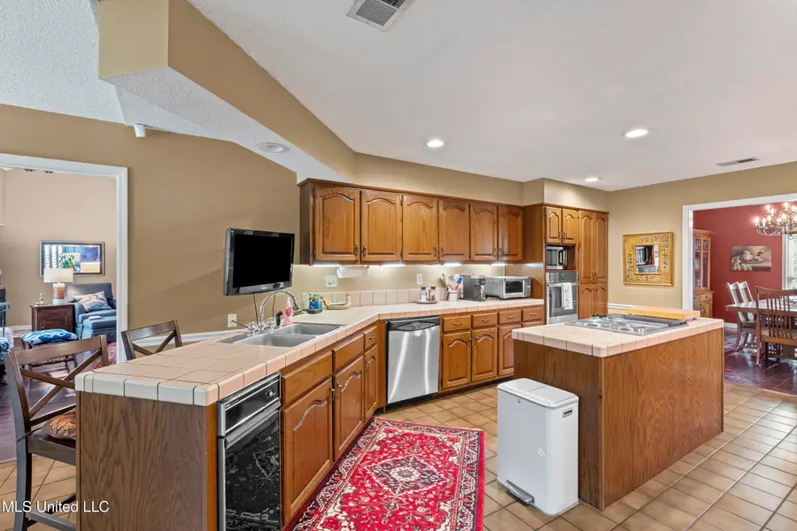 9095 Willow Branch Drive, Olive Branch, MS 38654 - Image #2