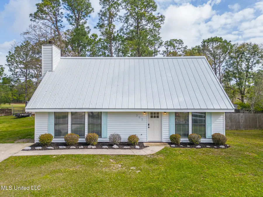 395 Felicity Street, Bay Saint Louis, MS 39520 - Image #2