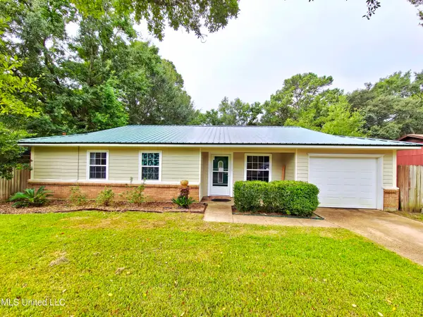 9117 Meadowlark Avenue, Ocean Springs, MS 39564