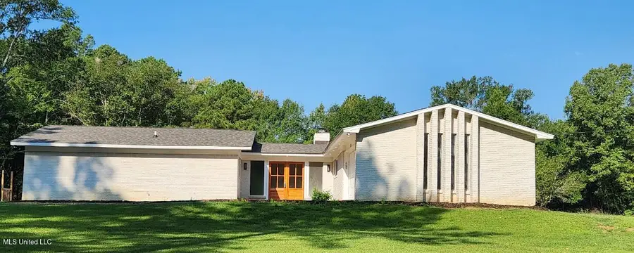 319 Glenfield Road, Canton, MS 39046 - Image #2